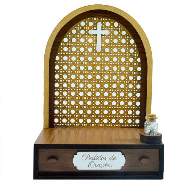 Altar com gaveta de pedidos de Oração São José Operário (22 cm) + Terço Grátis na garrafinha.