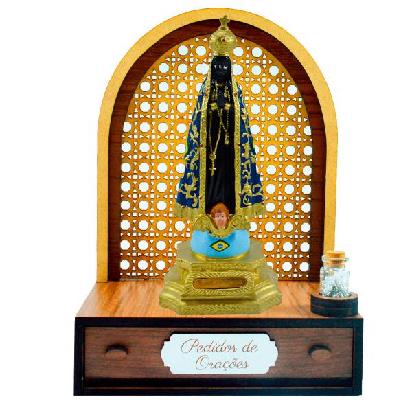 Altar com gaveta de pedidos de Oração Nossa Senhora Aparecida 22 cm  (AG) + Terço Grátis na garrafinha.