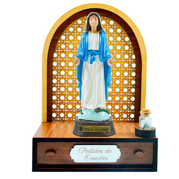 Altar com gaveta de pedidos de Oração Nossa Senhora das Graças 22 cm + Terço Grátis na garrafinha.