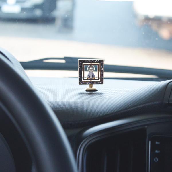 Nicho de Nossa Senhora Aparecida com centro giratório para Painel de Carro (12 unidades)