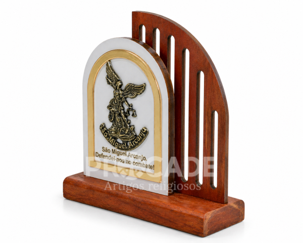 Adorno de Mesa Igrejinha São Miguel 14x13cm em Madeira de Demolição com Metal e Acrílico Espelhado