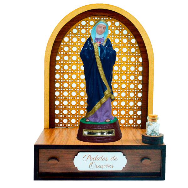 Altar com gaveta de pedidos de Oração Nossa Senhora das Dores 20 cm + Terço Grátis na garrafinha.