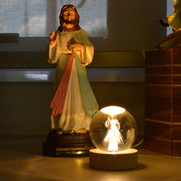 Luminária Cristal 3D de mesa Jesus Misericordioso USB